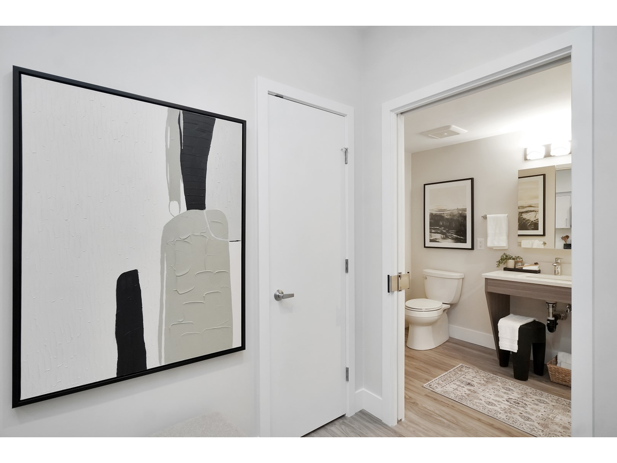 0220-10129 Fifth Street, Sidney, BC, V8L 0E2 - 9