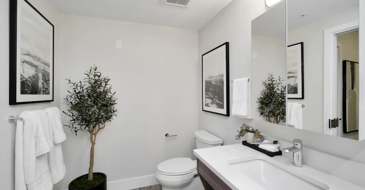 0220-10129 Fifth Street, Sidney, BC, V8L 0E2 - 10