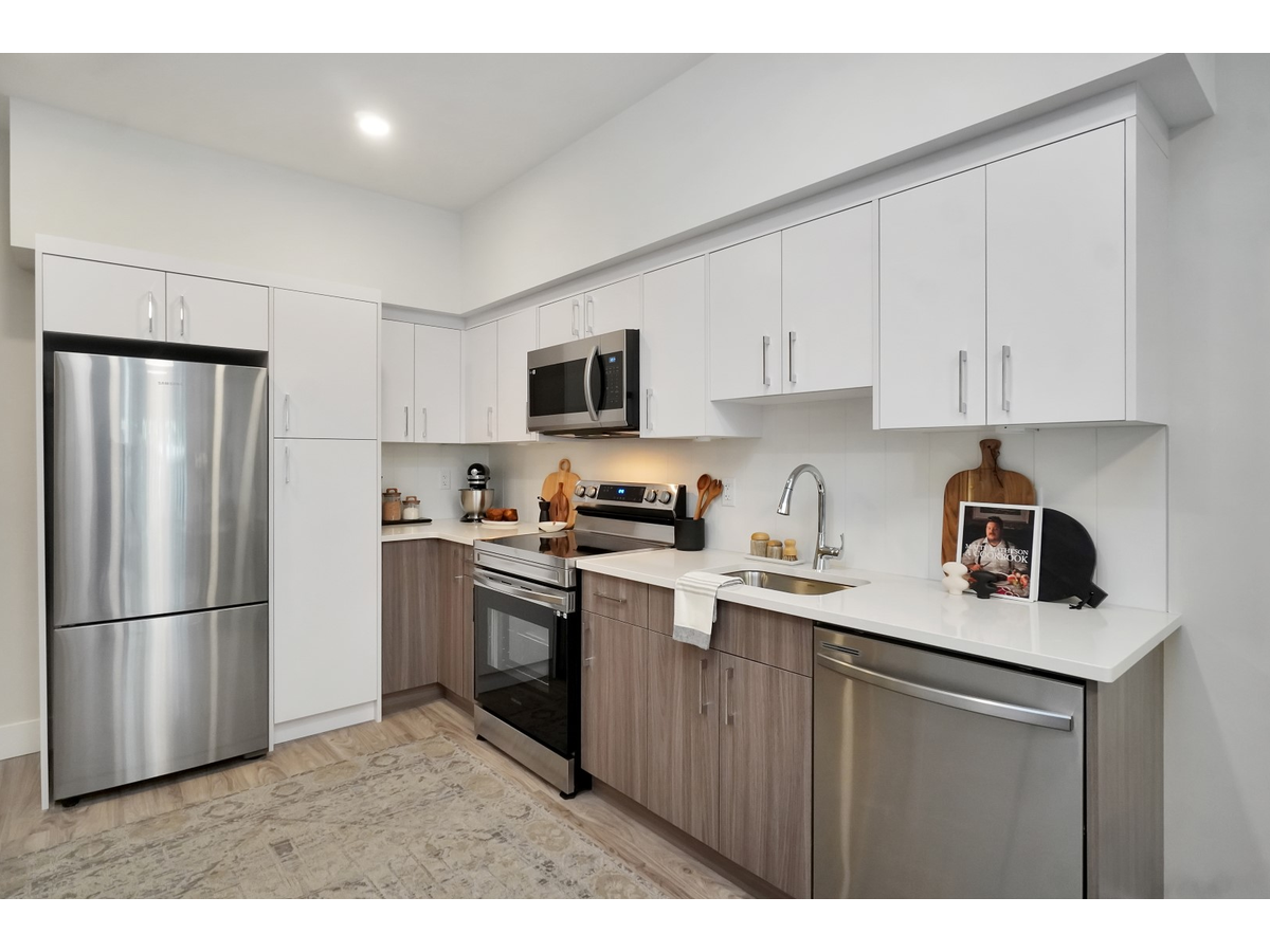 0220-10129 Fifth Street, Sidney, BC, V8L 0E2 - 11