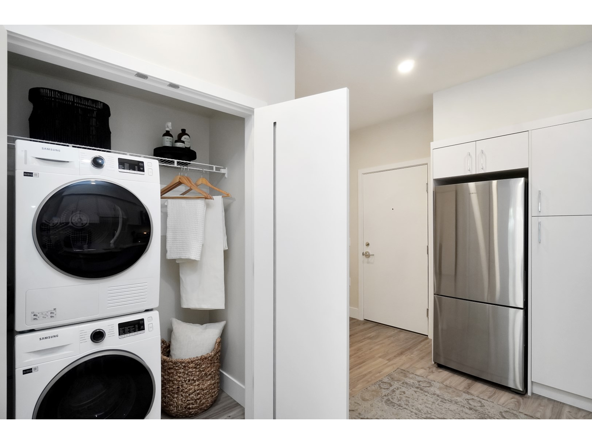0220-10129 Fifth Street, Sidney, BC, V8L 0E2 - 12
