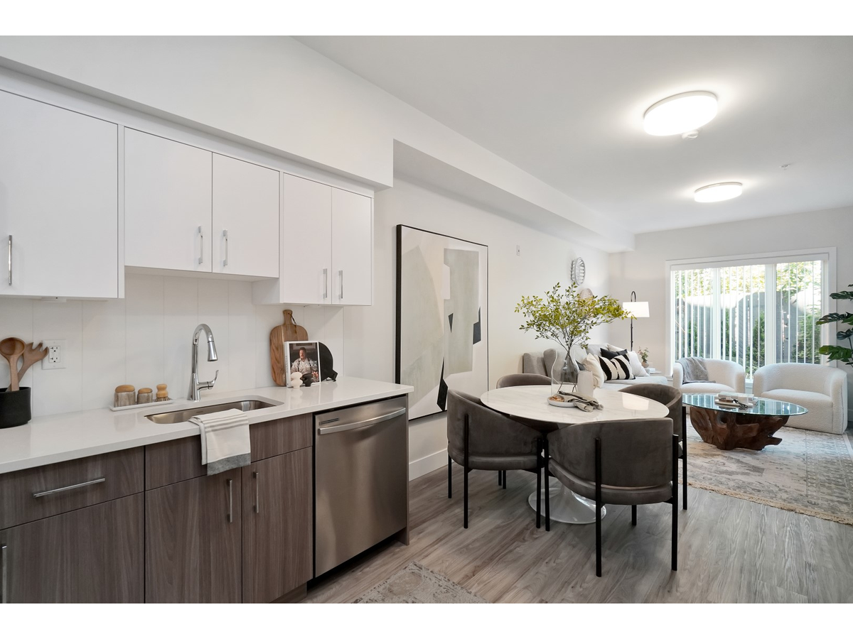 0220-10129 Fifth Street, Sidney, BC, V8L 0E2 - 13