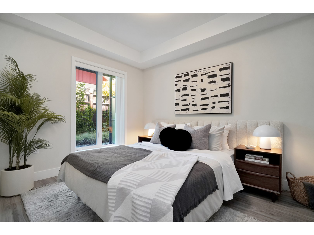 0220-10129 Fifth Street, Sidney, BC, V8L 0E2 - 5