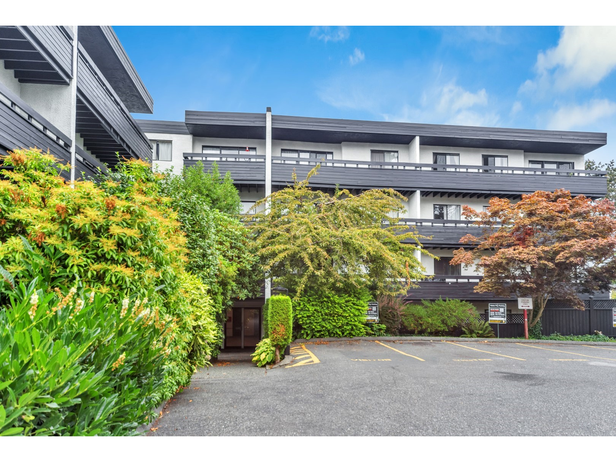 0105-1002 Mckenzie Avenue, Saanich, BC, V8X 4B5 - 2