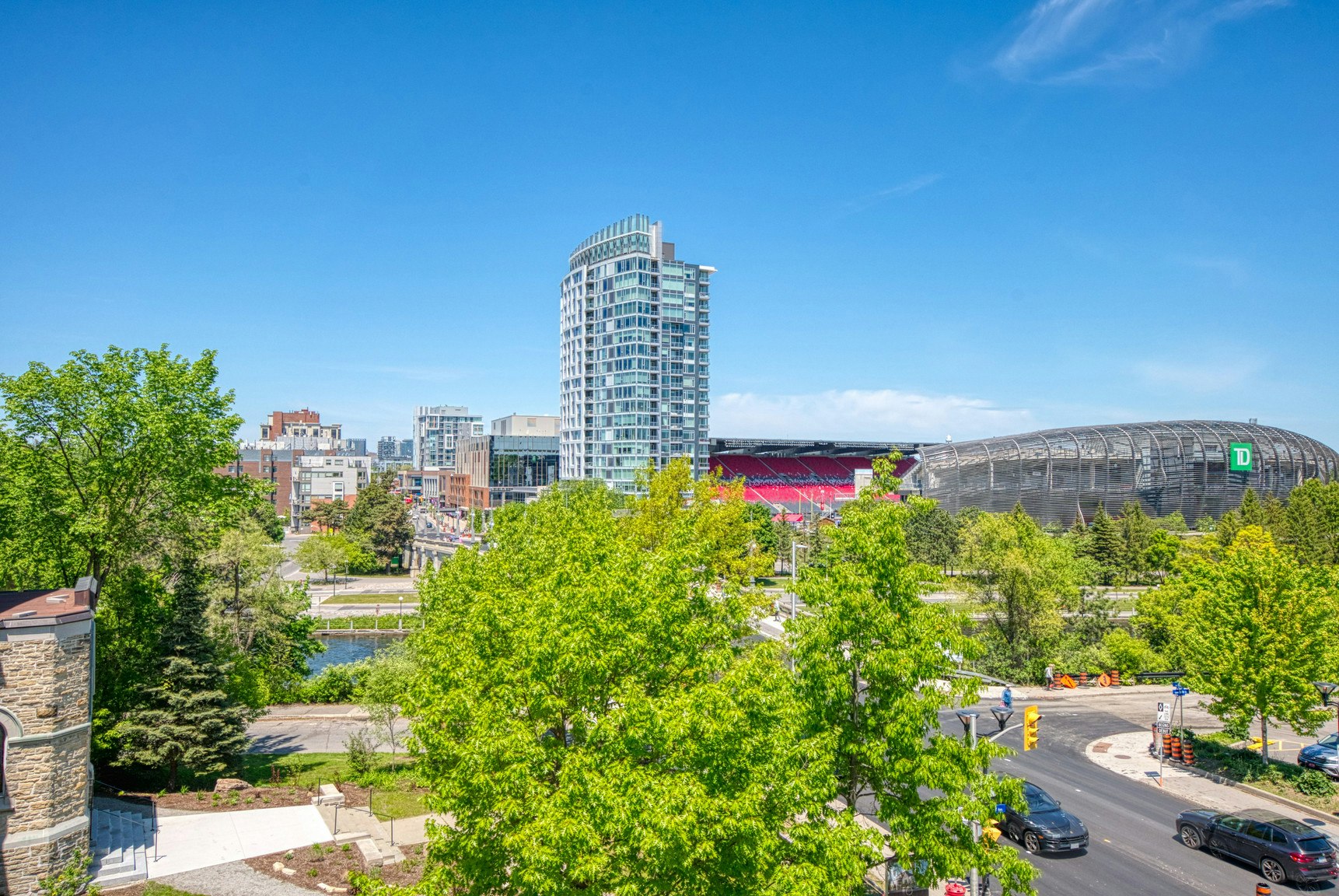 1050 Bank Street, Ottawa, ON, K1S 3X2 - 4