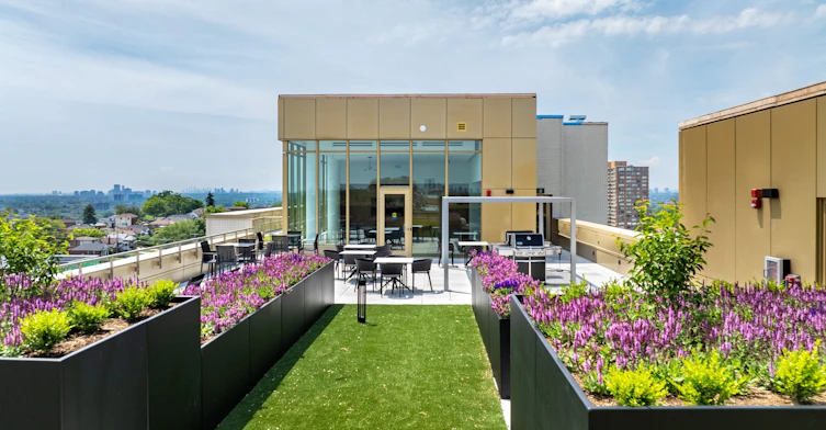 427-9 Croham Road, Toronto, ON, M6E 0B3 - 21