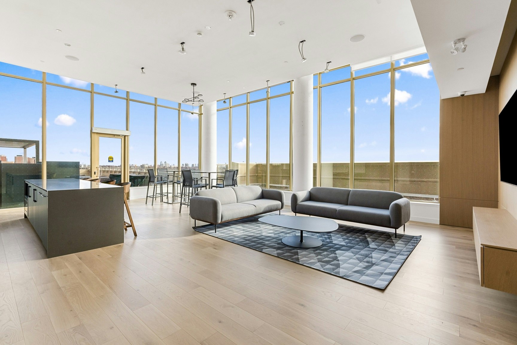 427-9 Croham Road, Toronto, ON, M6E 0B3 - 27