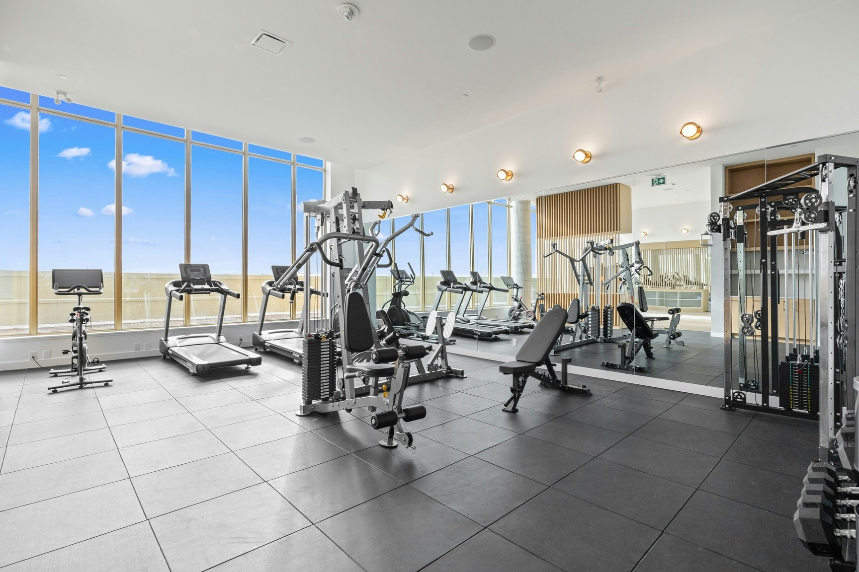 427-9 Croham Road, Toronto, ON, M6E 0B3 - 40