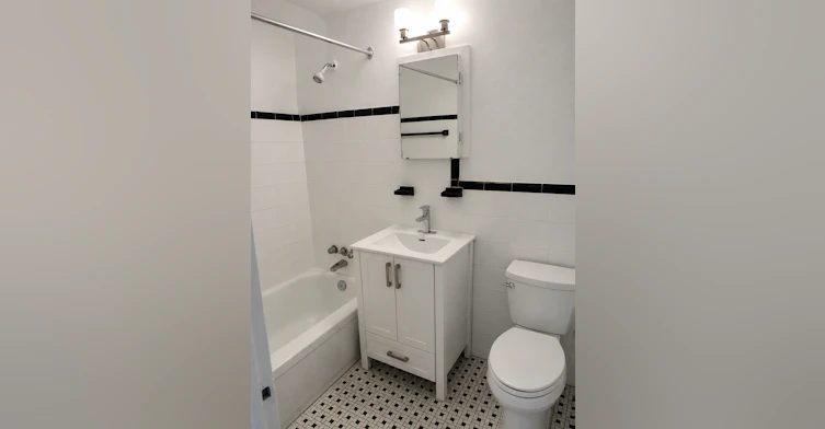 2412 Queen Street East, Toronto, ON, M1N 1A2 - 7