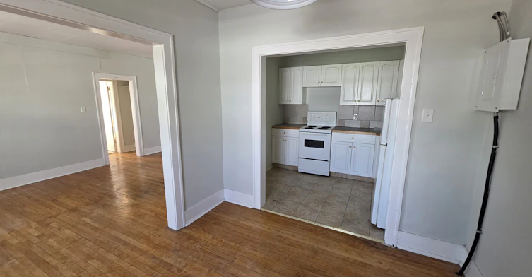 10-1900 Garnet Street, Regina, SK, S4T 2Z4 - 11