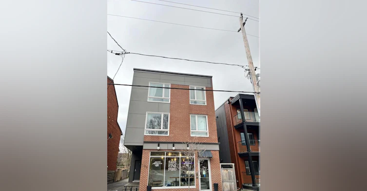 2-296 Rue Somerset Street East, Ottawa, ON, K1N 6W1
