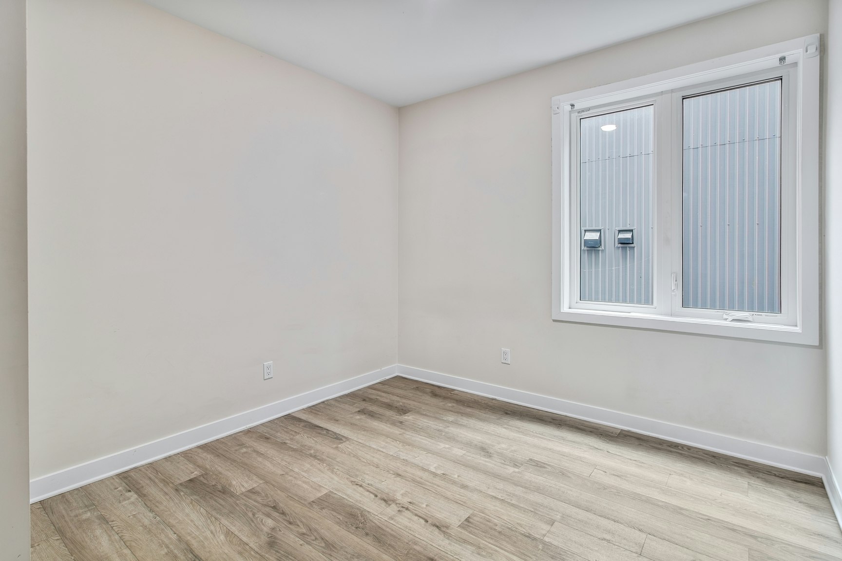 2-296 Somerset Street East, Ottawa, ON, K1N 6W1 - 10