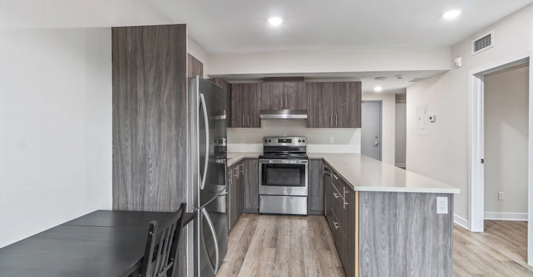 2-296 Somerset Street East, Ottawa, ON, K1N 6W1 - 4