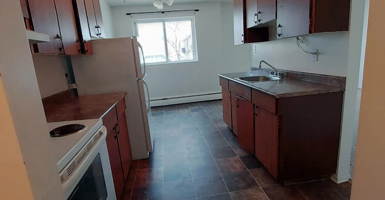 310 Clarence Avenue, Saskatoon, SK, S7N 1H6 - 4