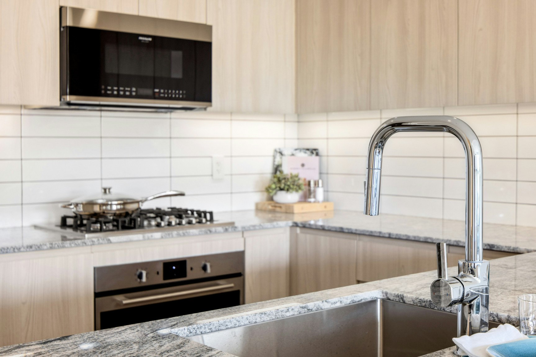 126-7771 Alderbridge, Richmond, BC, V6X 0W7 - 6