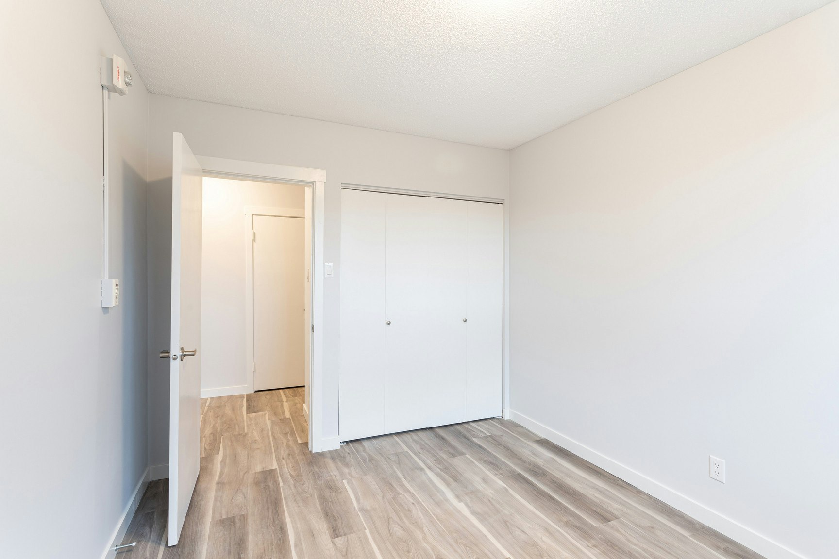 10629 114 Street Northwest, Edmonton, AB, T5H 3J8 - 9