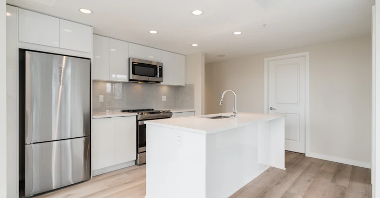 505-1182 Westwood Street, Coquitlam, BC, V3B 0T9 - 2