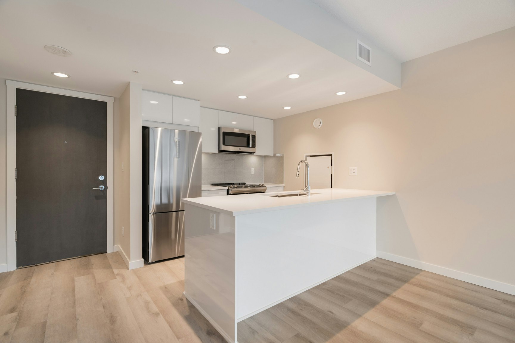 902-1182 Westwood Street, Coquitlam, BC, V3B 0T9 - 5