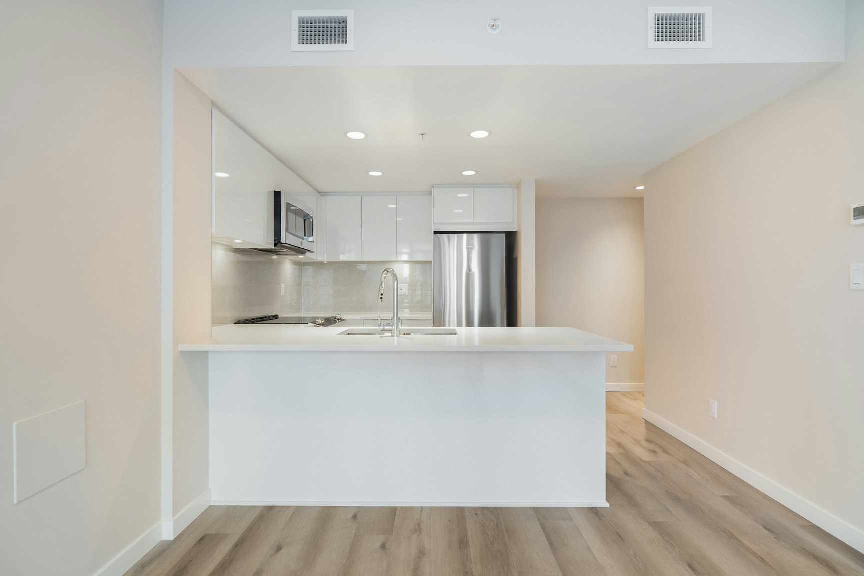 907-1182 Westwood Street, Coquitlam, BC, V3B 0T9 - 3