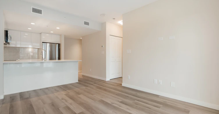 907-1182 Westwood Street, Coquitlam, BC, V3B 0T9 - 6