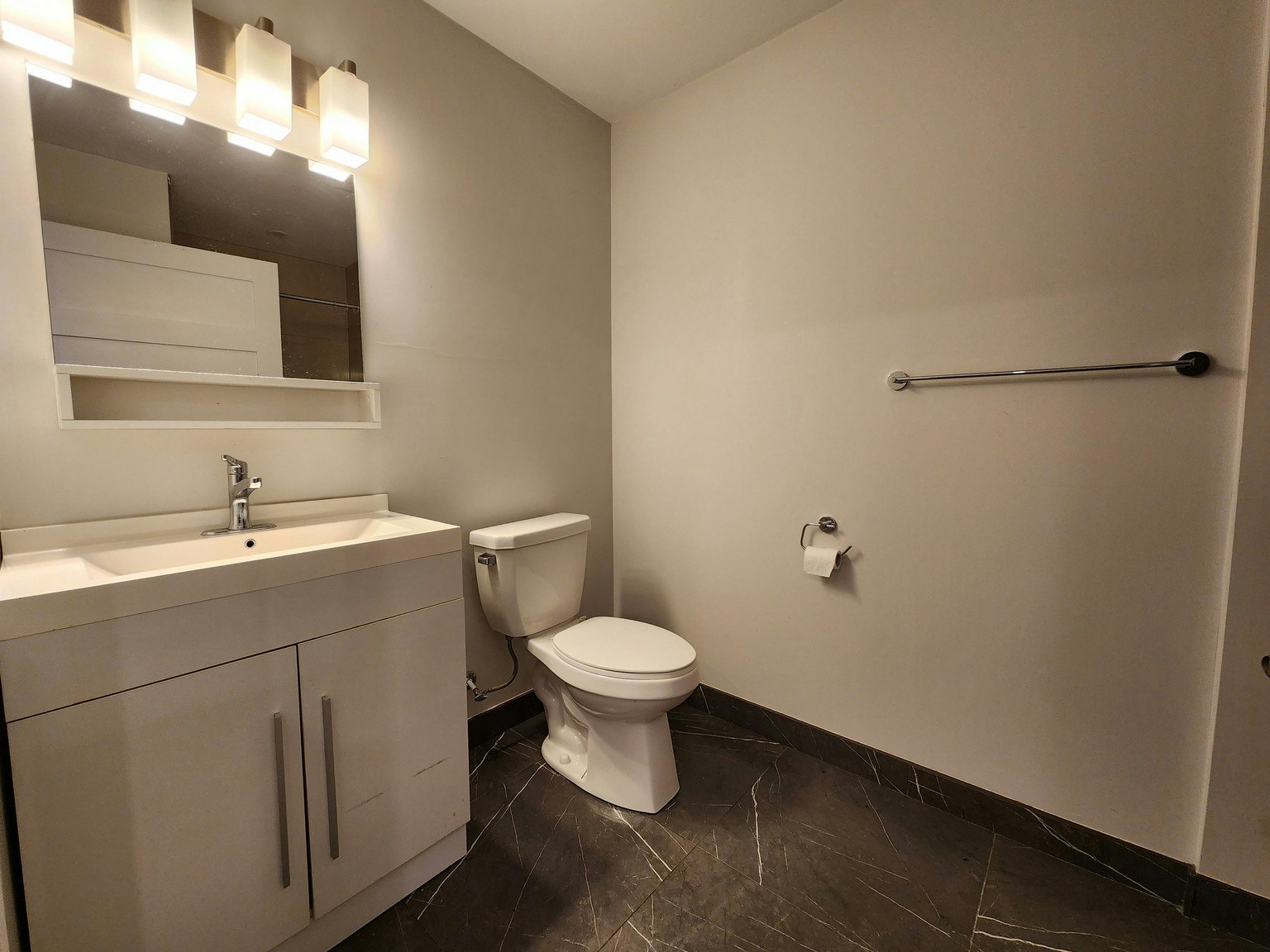 LL02-689 Churchill Avenue North, Ottawa, ON, K1Z 5G4 - 11