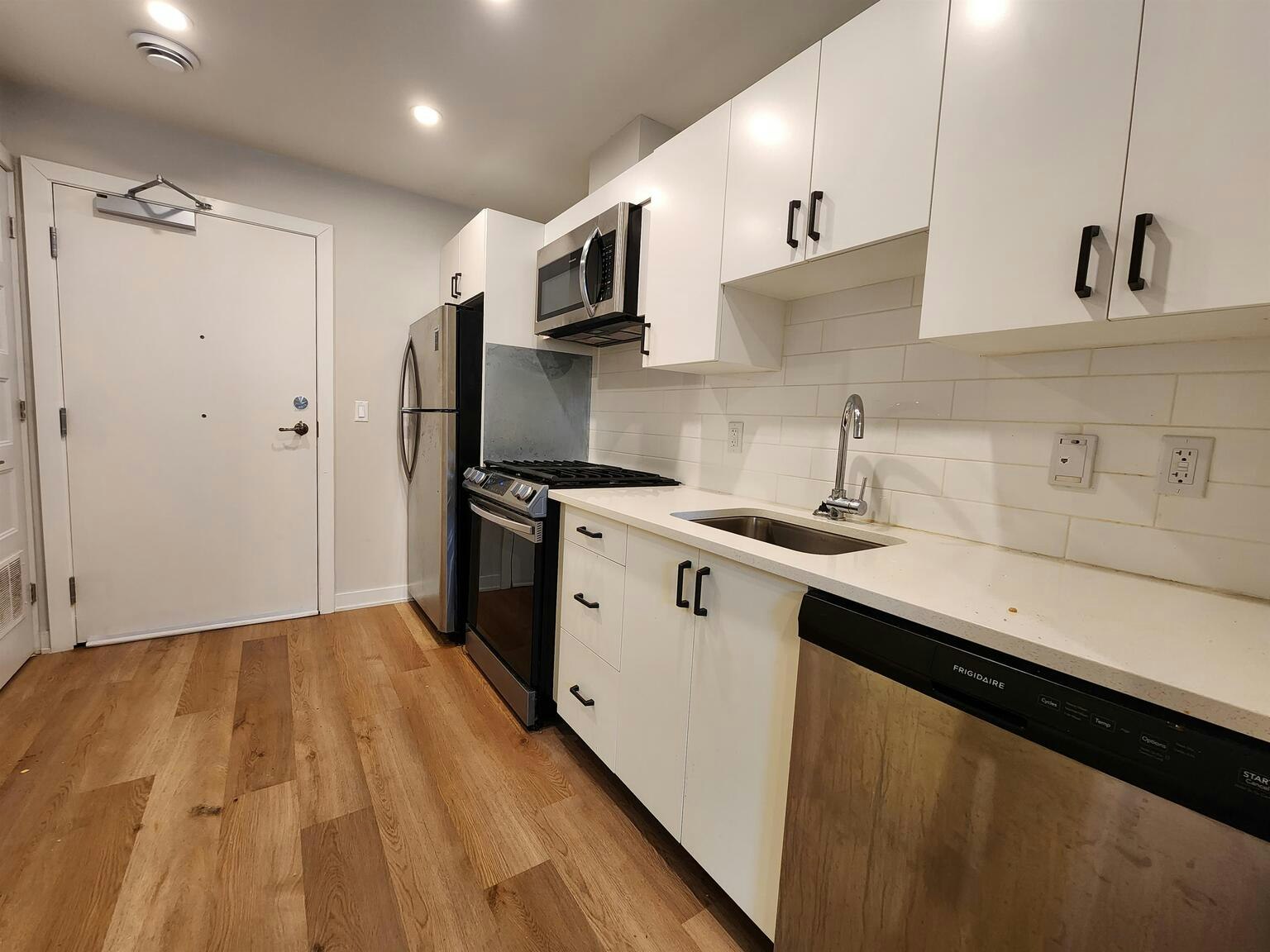 LL02-689 Churchill Avenue North, Ottawa, ON, K1Z 5G4 - 6