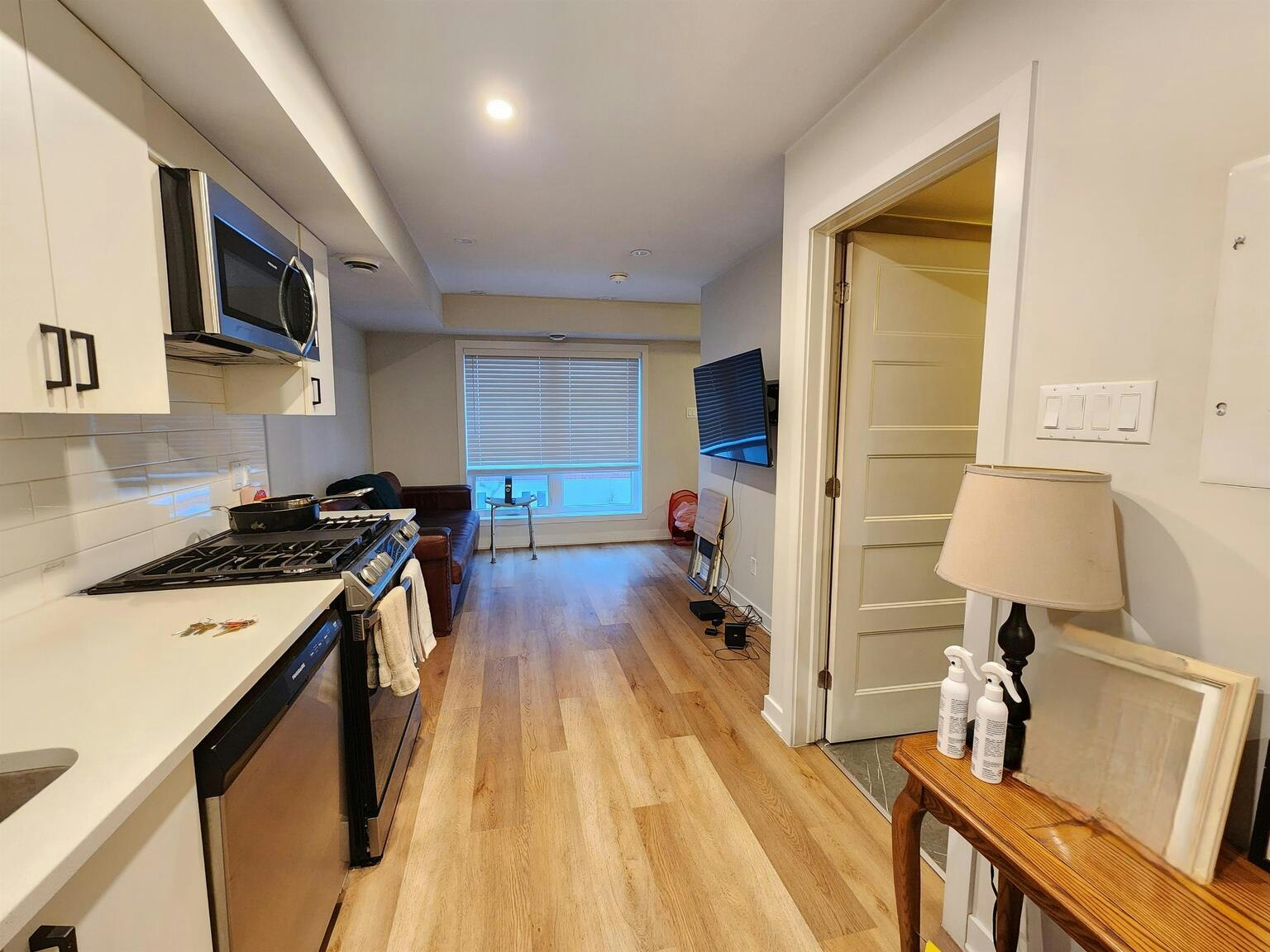 202-689 Churchill Avenue North, Ottawa, ON, K1Z 5G4 - 2