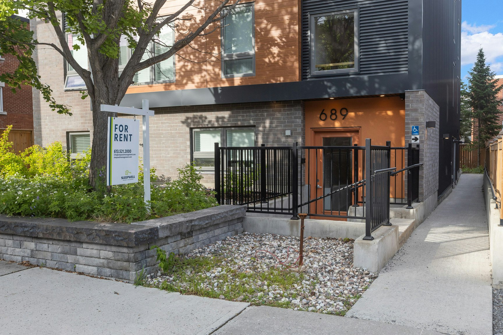 303-689 Churchill Avenue North, Ottawa, ON, K1Z 5G4 - 2