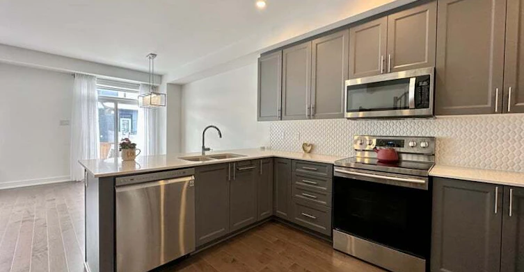 297 Joshua Street, Ottawa, ON, K1W 0N8 - 4