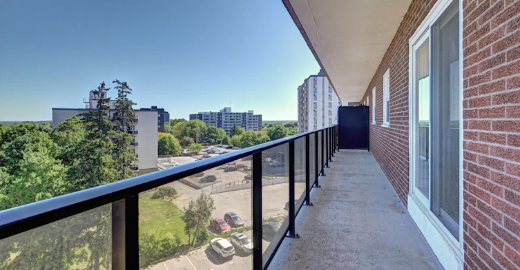 B02-301 Fairview Drive, Brantford, ON, N3R 2X4 - 8