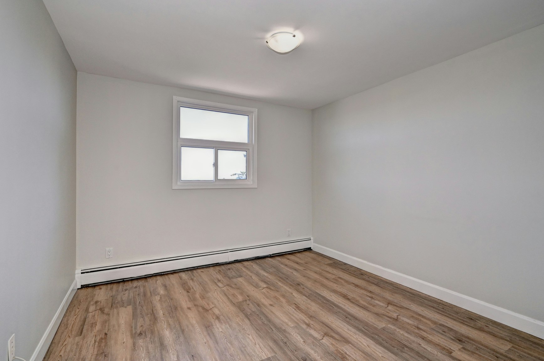 B02-301 Fairview Drive, Brantford, ON, N3R 2X4 - 17