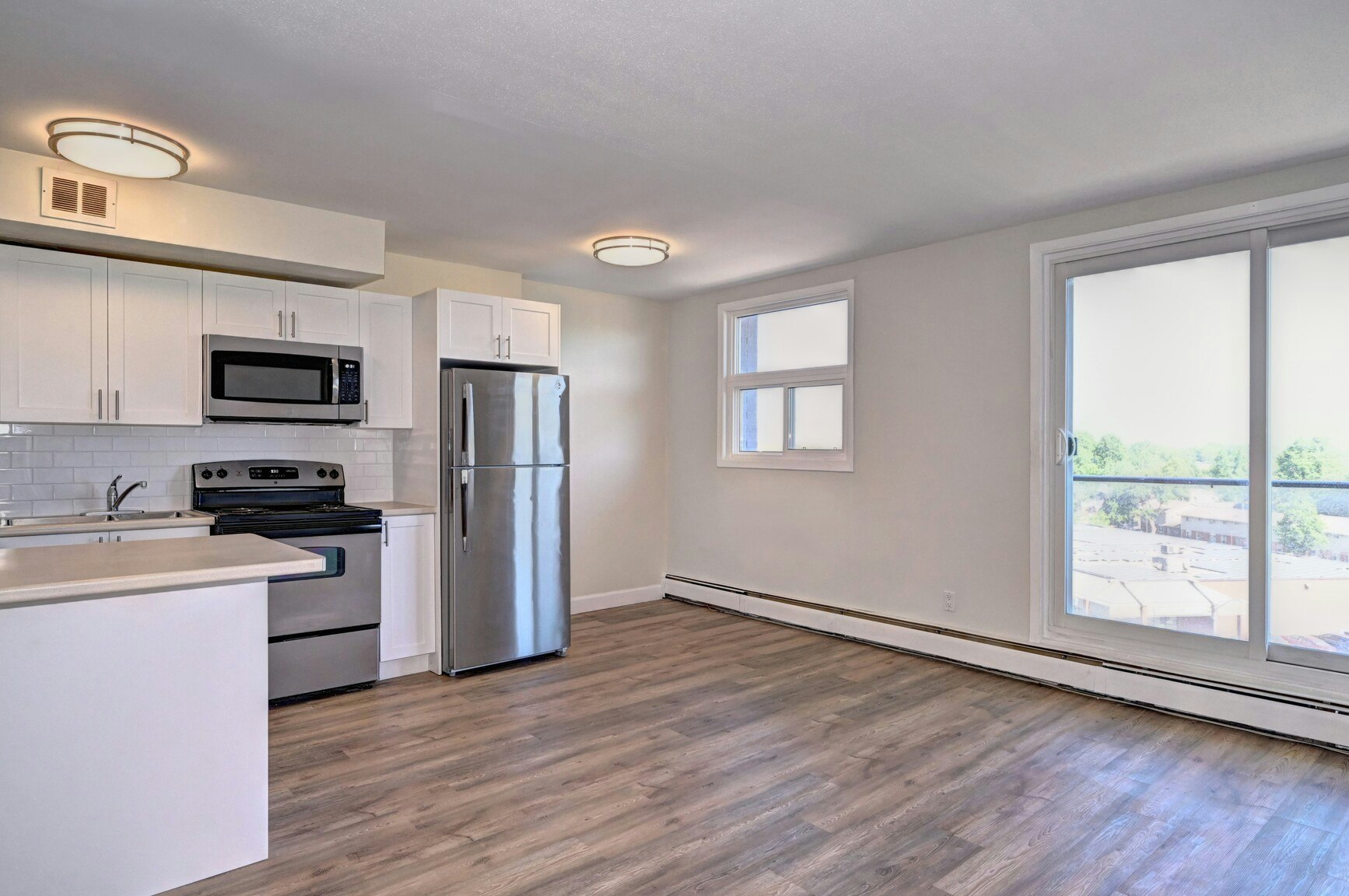 B02-301 Fairview Drive, Brantford, ON, N3R 2X4 - 5