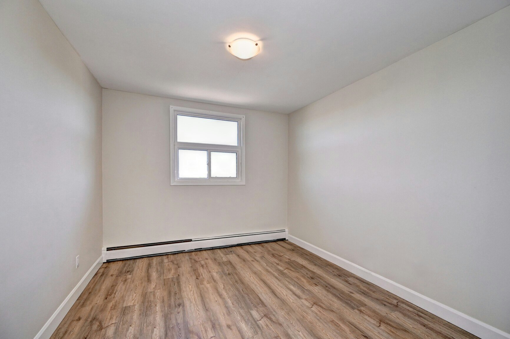 B02-301 Fairview Drive, Brantford, ON, N3R 2X4 - 15