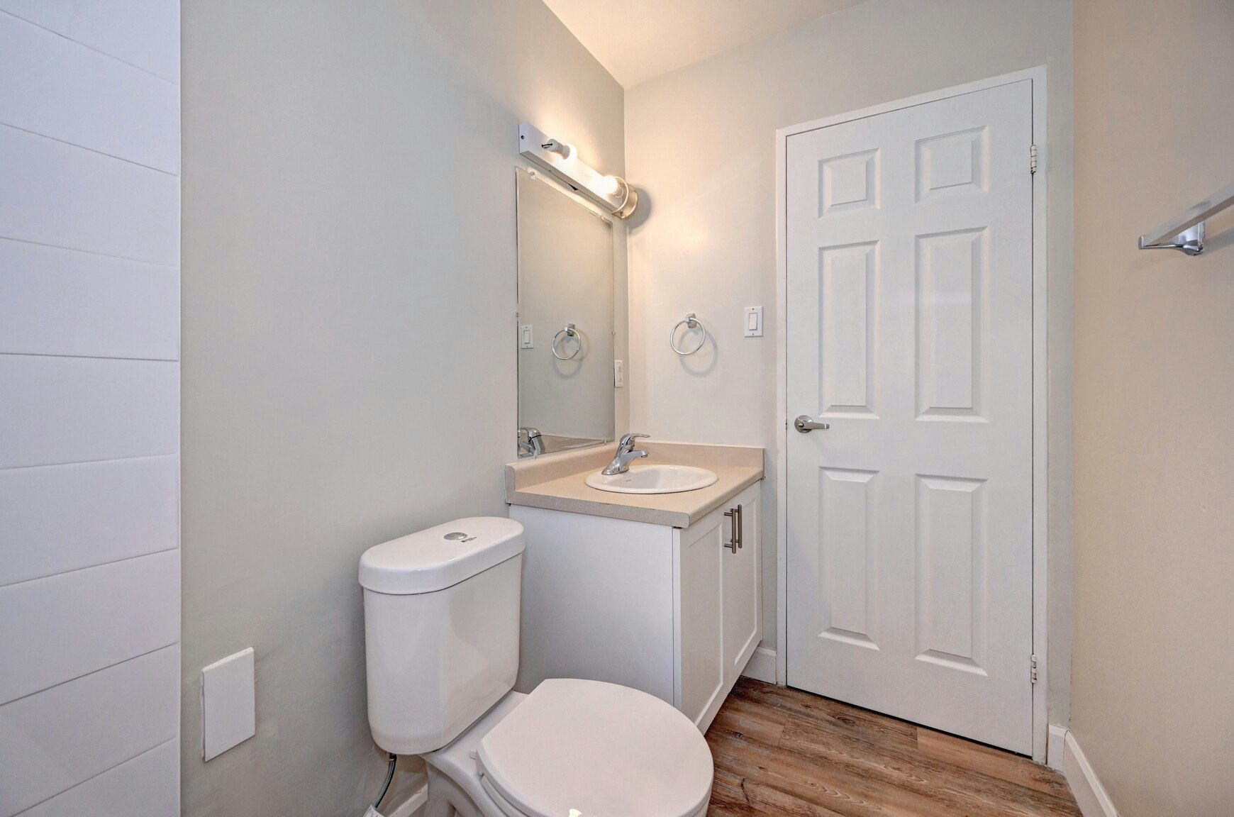 B02-301 Fairview Drive, Brantford, ON, N3R 2X4 - 12
