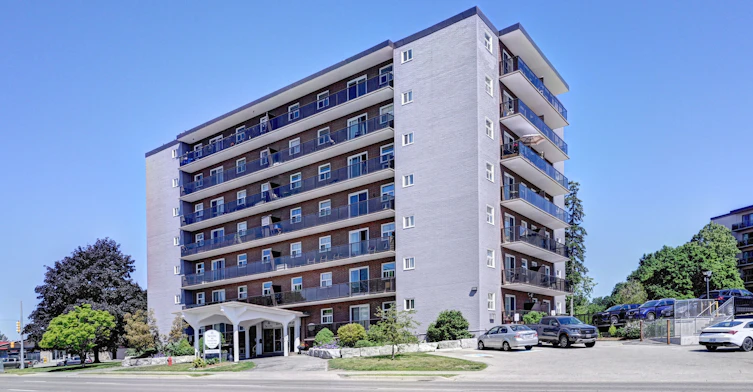 702-301 Fairview Drive, Brantford, ON, N3R 2X4