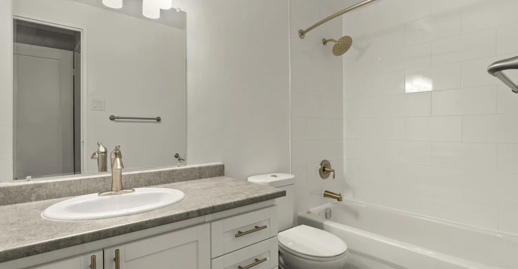 206-11 Derby Lane, Sarnia, ON, N7T 7V2 - 16