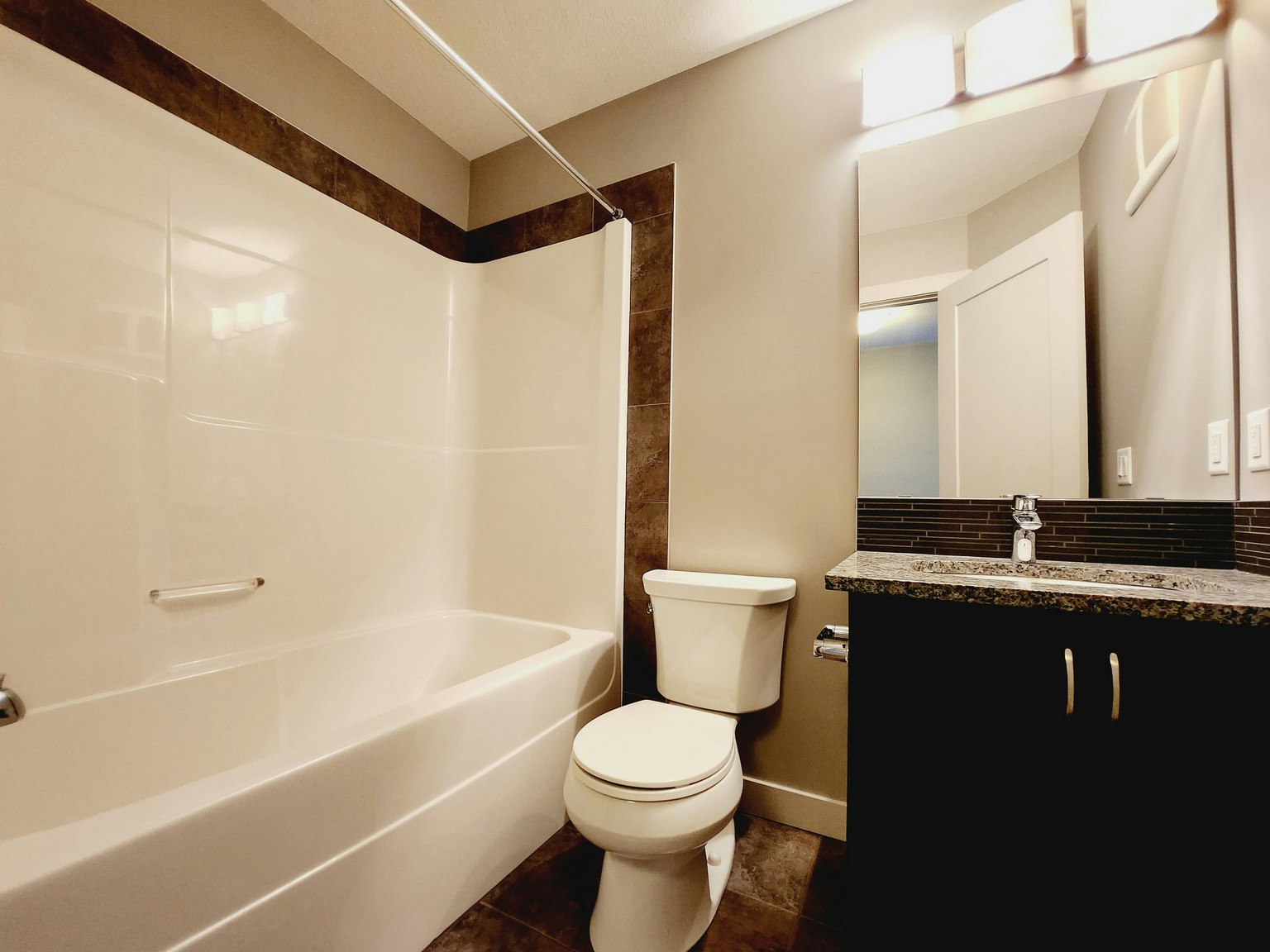 13-140 Youville Drive East Northwest, Edmonton, AB, T6L 0A7 - 12