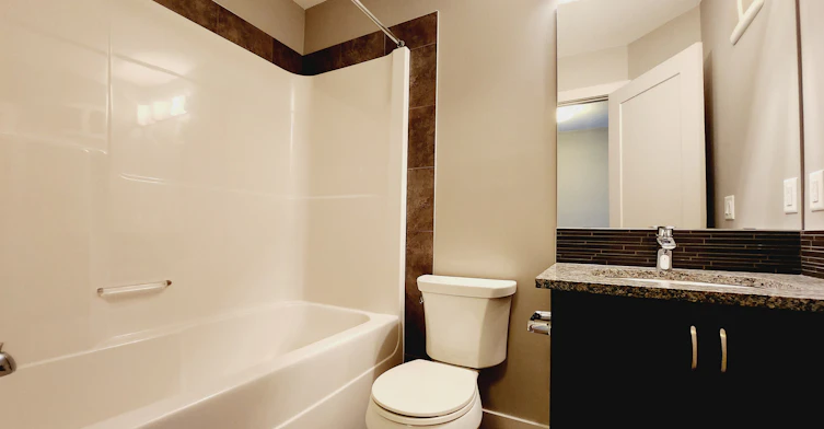 13-140 Youville Drive East Northwest, Edmonton, AB, T6L 0A7 - 12