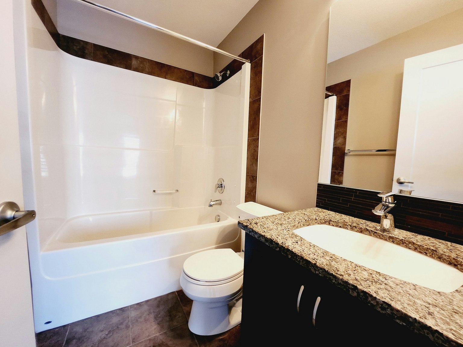 13-140 Youville Drive East Northwest, Edmonton, AB, T6L 0A7 - 9