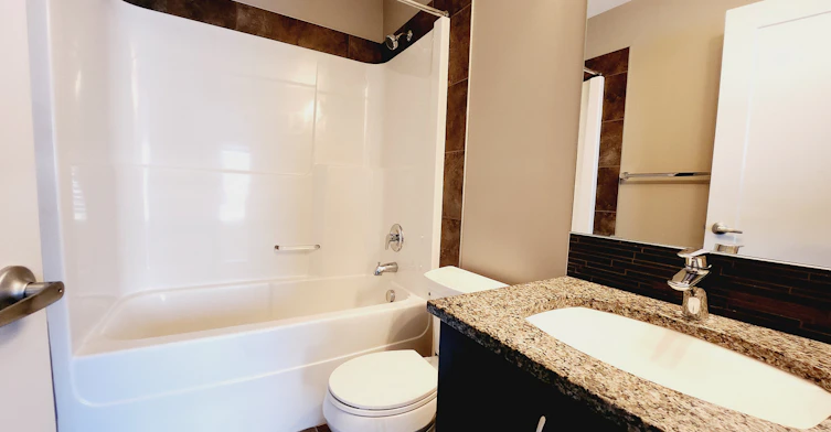 13-140 Youville Drive East Northwest, Edmonton, AB, T6L 0A7 - 9