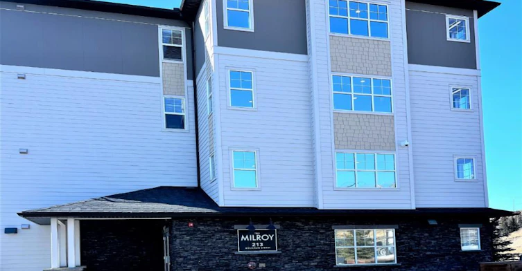 002-213 Mountain Street, Cochrane, AB, T4C 1C9 - 3