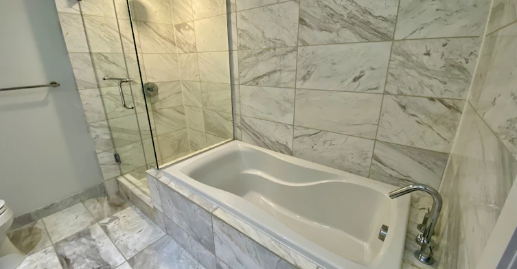 2504 109 Street, Edmonton, AB, T6J 2H3 - 7