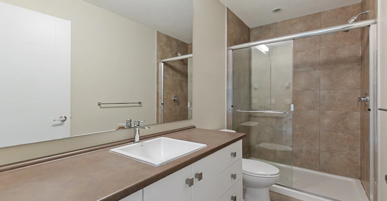 1958 North Parallel Road, Abbotsford, BC, V3G 0G7 - 10