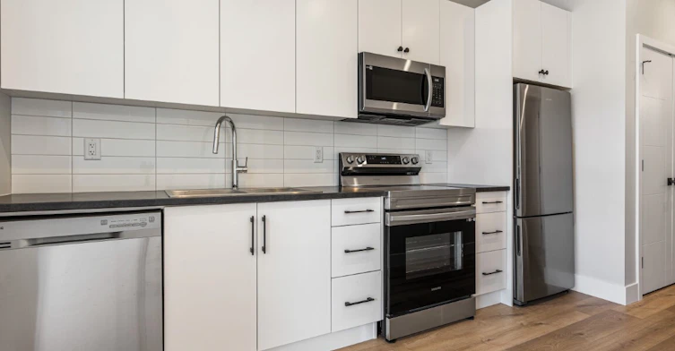 5545 Vedder Road, Chilliwack, BC, V2R 0M6 - 2
