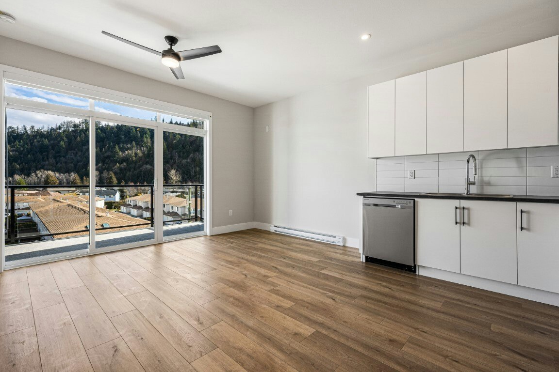 5545 Vedder Road, Chilliwack, BC, V2R 0M6 - 4