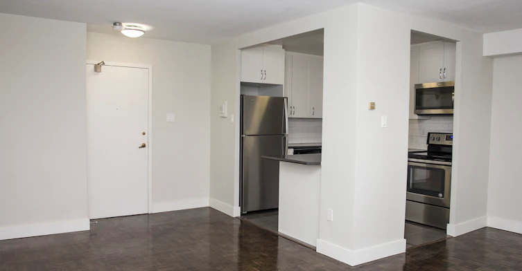 0312-H-2250 Homelands Drive, Mississauga, ON, L5K 1G8 - 6