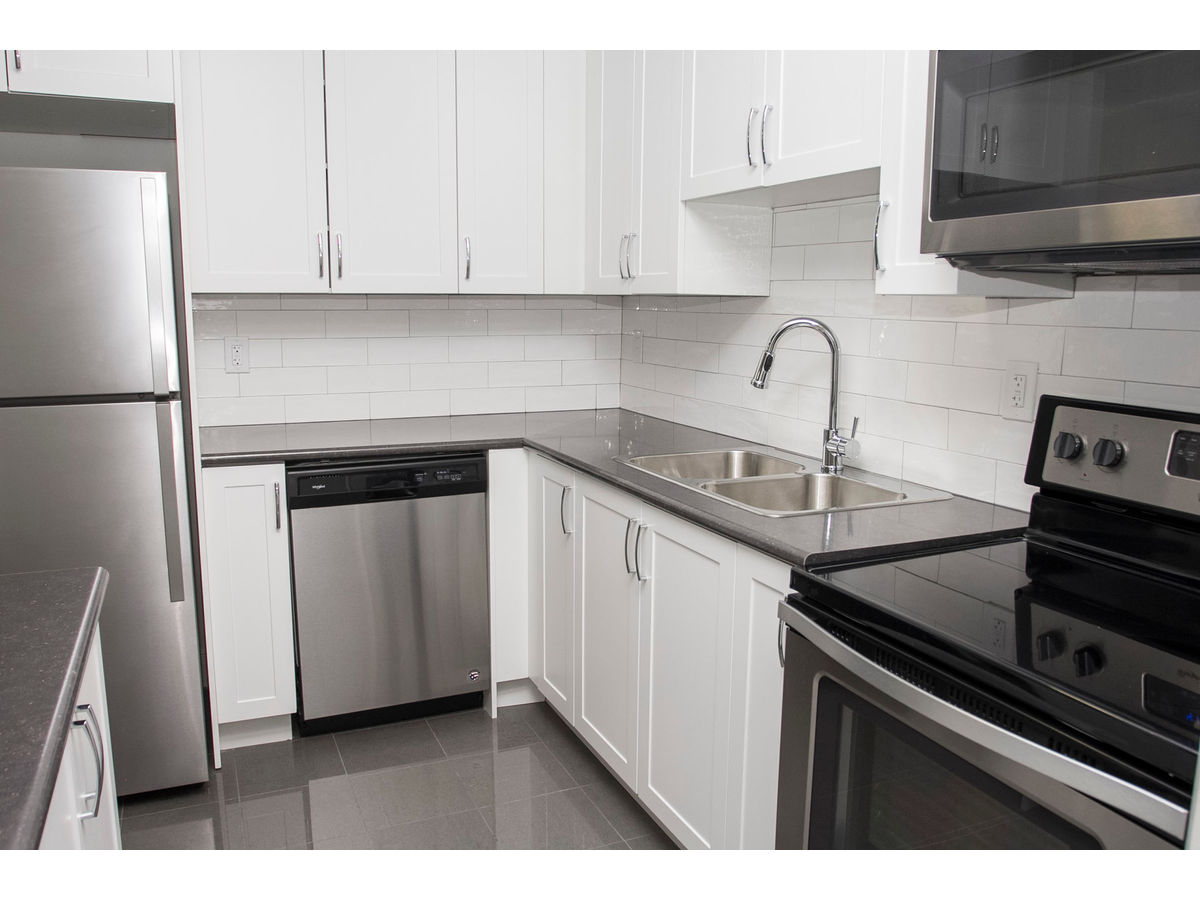 0312-H-2250 Homelands Drive, Mississauga, ON, L5K 1G8 - 9