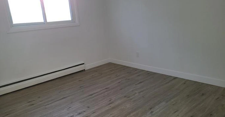 11218 124 Street, Edmonton, AB, T5M 0J8 - 6