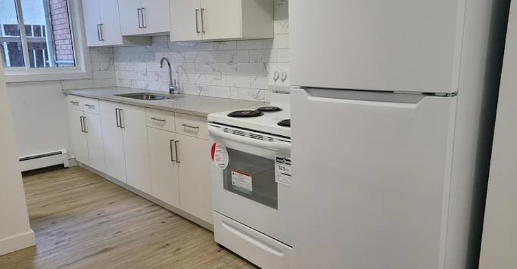 11218 124 Street, Edmonton, AB, T5M 0J8 - 2