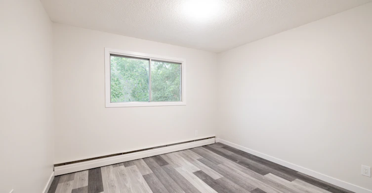 9750 82 Avenue Northwest, Edmonton, AB, T6E 1Y5 - 9