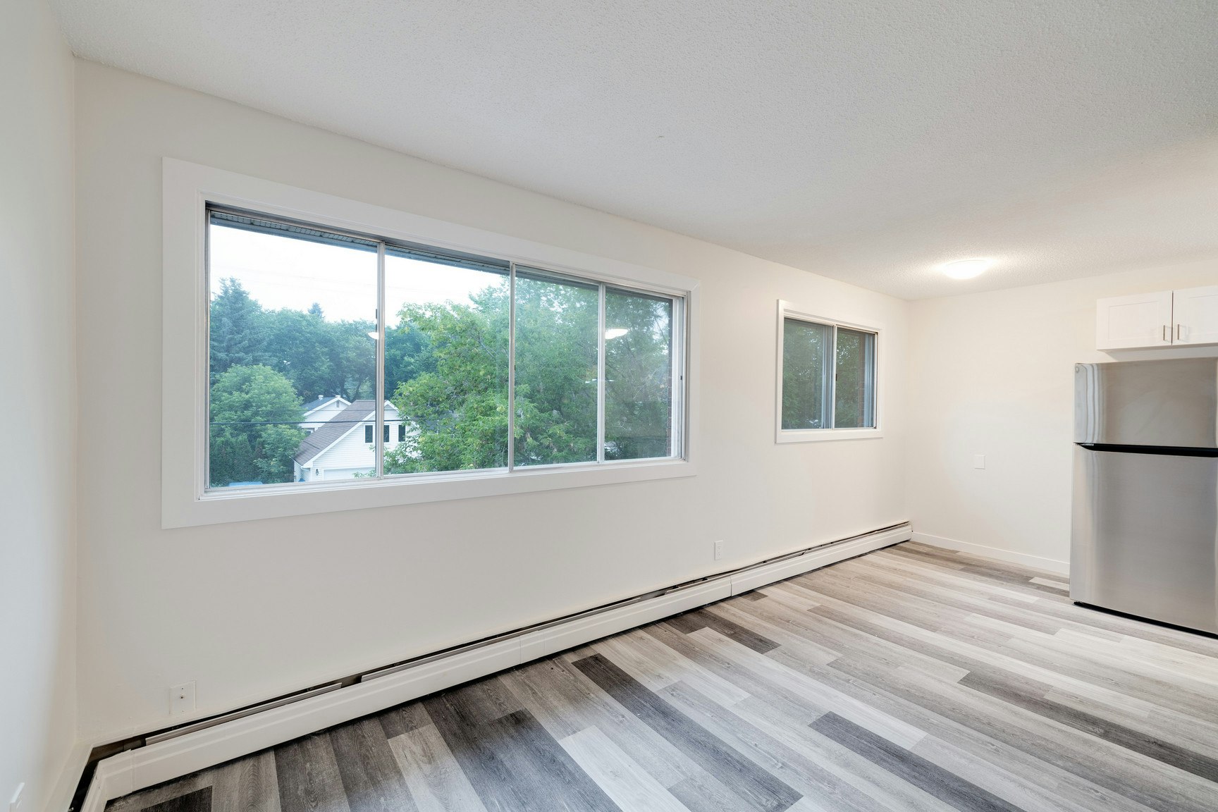 9750 82 Avenue Northwest, Edmonton, AB, T6E 1Y5 - 4